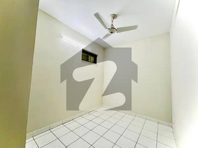 10 Marla 3 Bedroom Apartment Available For Sale In Askari 11 Sctor D
