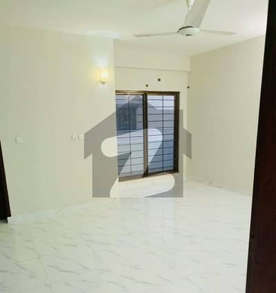 10 Marla 3 Bedroom Room Owner Maintained Apartment Available For Sale In Askari 11 Lahore