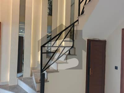 Investors Should sale This Prime Location House Located Ideally In Park View City
