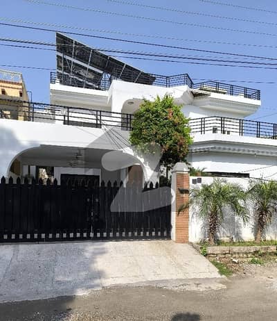 24 Marla Double Unit House For Sale