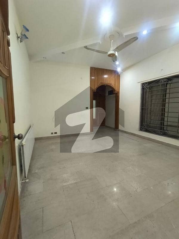 Chaklala Scheme 3 Main Market Office For Rent 2 Beds Drawing For Rent Good Condition Chaklala Scheme 3 Main Market Office For Rent 2 Beds Drawing For Rent Good Condition