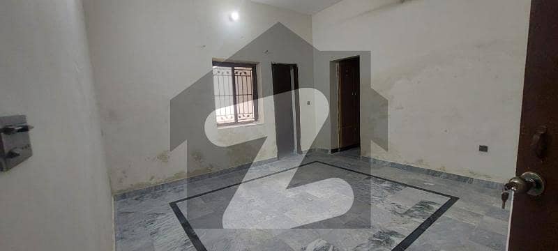 بنی گالہ اسلام آباد میں 3 کمروں کا 2 کنال مکان 70.0 ہزار میں کرایہ پر دستیاب ہے۔