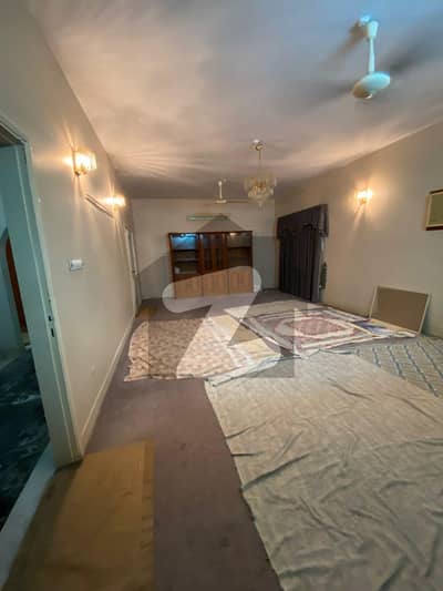 BUNGLOW FOR RENT - 400 SQ YARDS - GROUND + 1