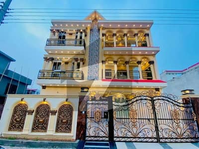 الرحمان گارڈن فیز 2 الرحمان گارڈن,لاہور میں 6 کمروں کا 10 مرلہ مکان 4.2 کروڑ میں برائے فروخت۔