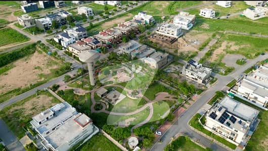 Main Back 1 Kanal Plot For Sale In The Most Demanded &Amp; Populated Block Of Gulberg Residencia.
