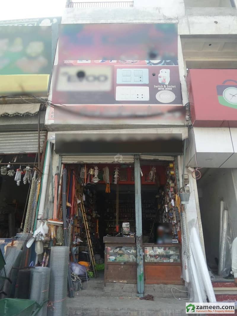 561 Sq. feet Shop For Rent