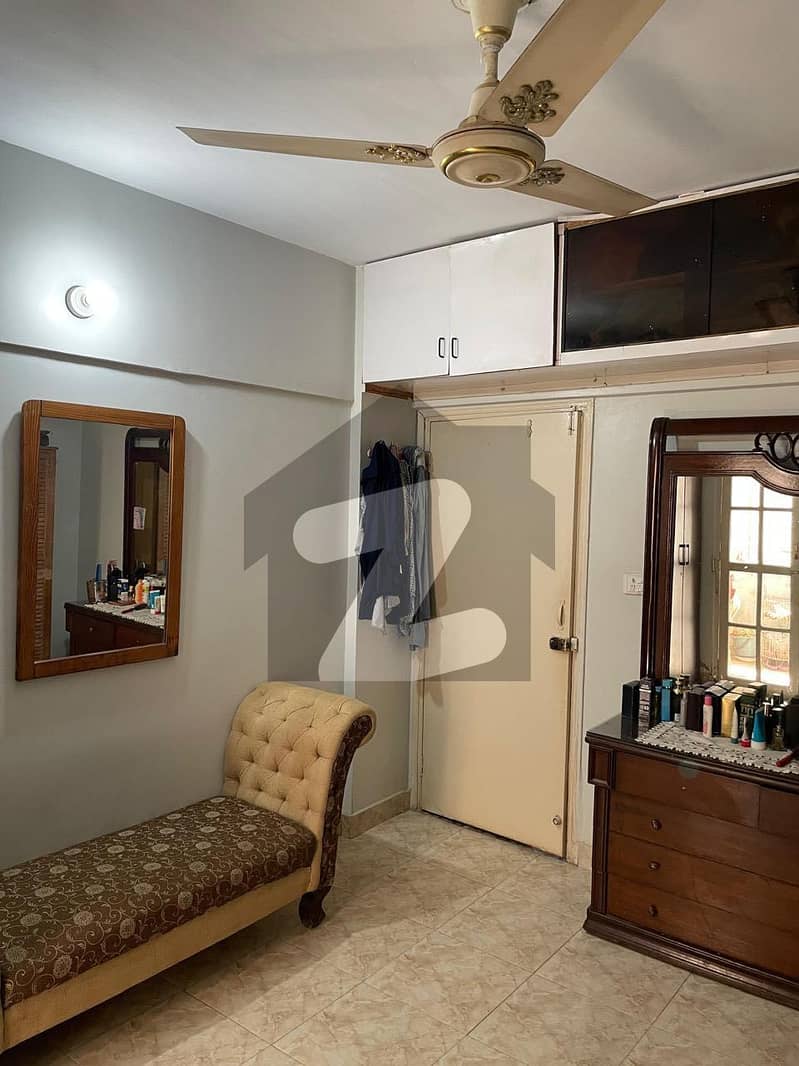 Fully Furnished 2 Bed, Lounge, Drawing Room Apartment for Sale in Gulshan-e-Iqbal 13D-3 Fully Furnished 2 Bed, Lounge, Drawing Room Apartment for Sale in Gulshan-e-Iqbal 13D-3