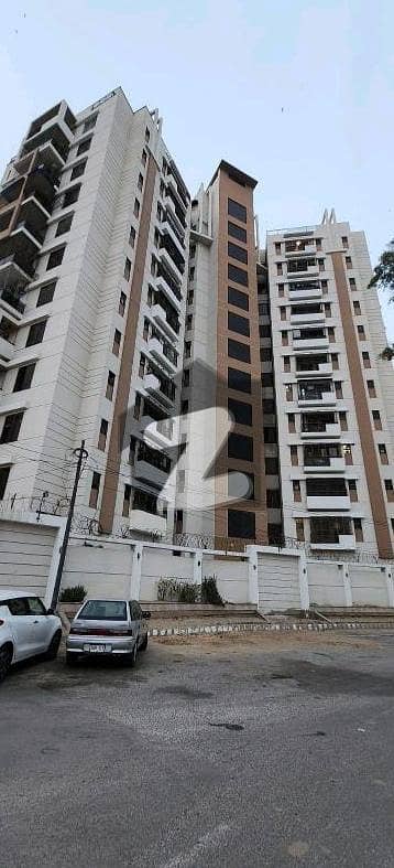 باتھ آئی لینڈ کراچی میں 4 کمروں کا 11 مرلہ فلیٹ 8.5 کروڑ میں برائے فروخت۔
