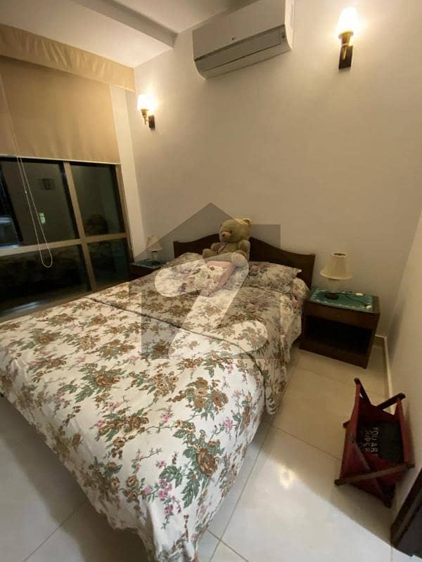 Emaar pearl tower 4Bed Sea Facing Front Side Higher Floor Emaar pearl tower 4Bed Sea Facing Front Side Higher Floor