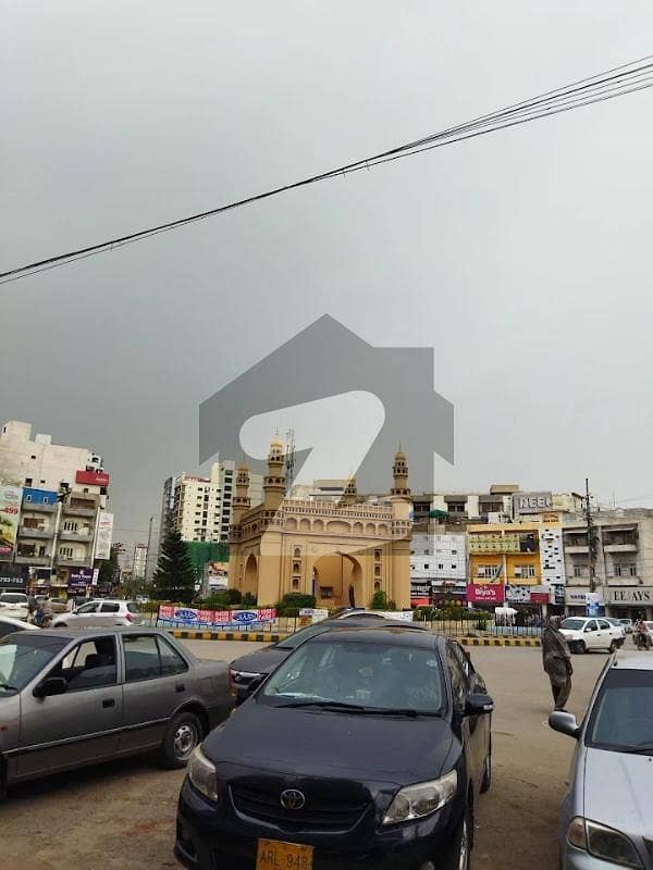 بہادر آباد گلشنِ اقبال ٹاؤن,کراچی میں 8 مرلہ دکان 10.0 لاکھ میں کرایہ پر دستیاب ہے۔