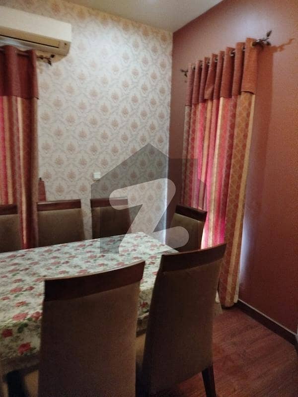 *Luxurious 500-Yard Fully Furnished Banglow for Rent!*