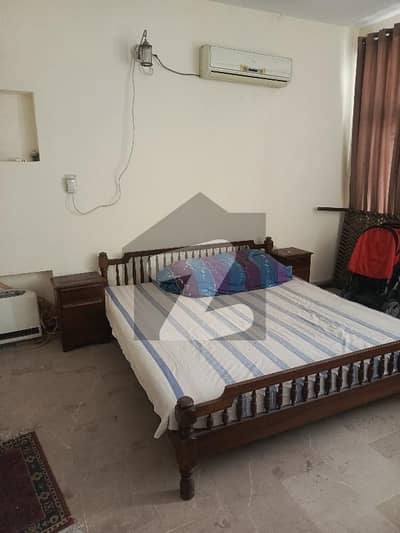 12 Marla Corner SD House