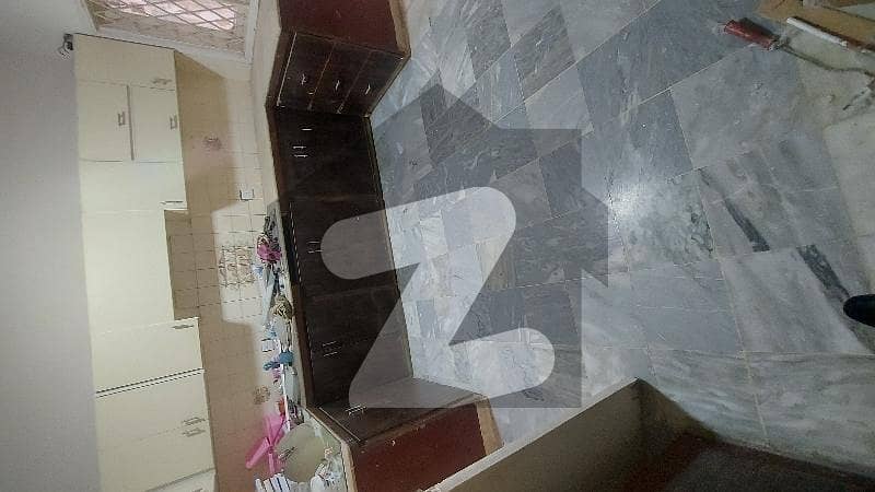 250 Square Yard Portion Available For Rent
