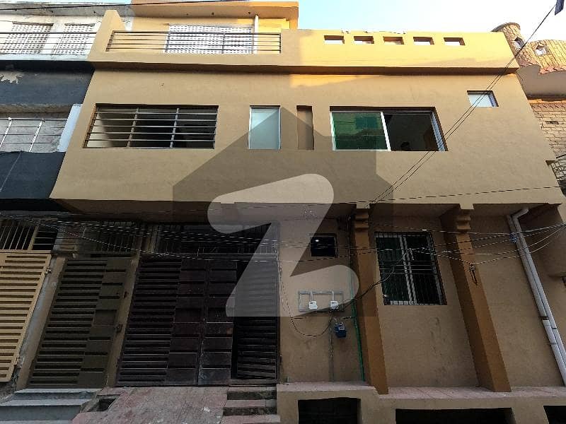 Centrally Located House In Dhok Kashmirian Is Available For Sale Centrally Located House In Dhok Kashmirian Is Available For Sale