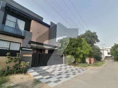 Prime Location Brand New House Sized 10 Marla In Jubilee Town - Block B