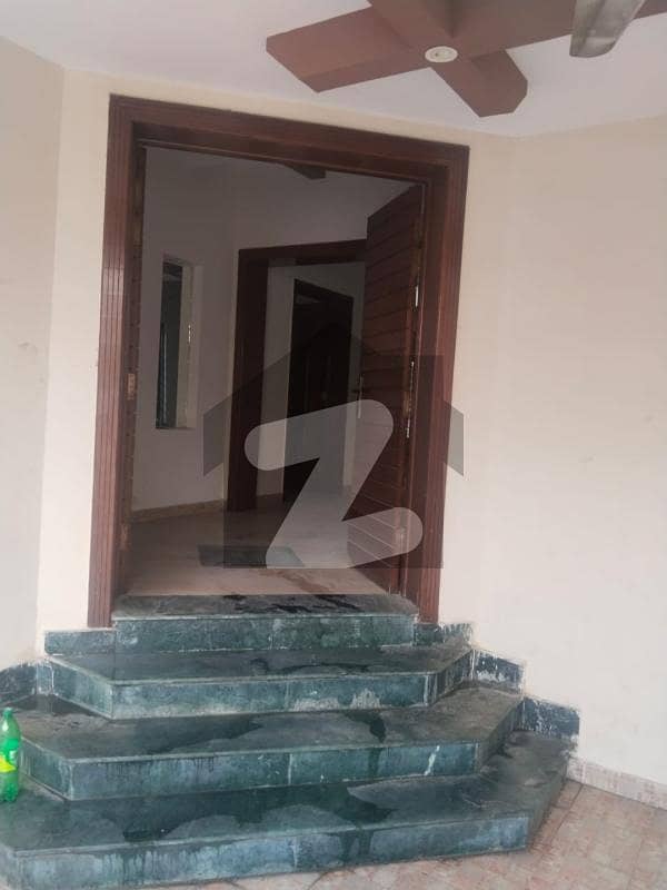 OWNER BUILD SLIGHTLY USED VERY WELL MAINTAIN HOUSE OWNER BUILD SLIGHTLY USED VERY WELL MAINTAIN HOUSE