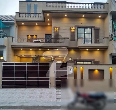 Spacious 8 Marla House Available For sale In Audit & Accounts Phase 1