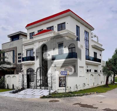 سٹی ہاؤسنگ سوسائٹی گوجرانوالہ میں 6 کمروں کا 10 مرلہ مکان 4.75 کروڑ میں برائے فروخت۔