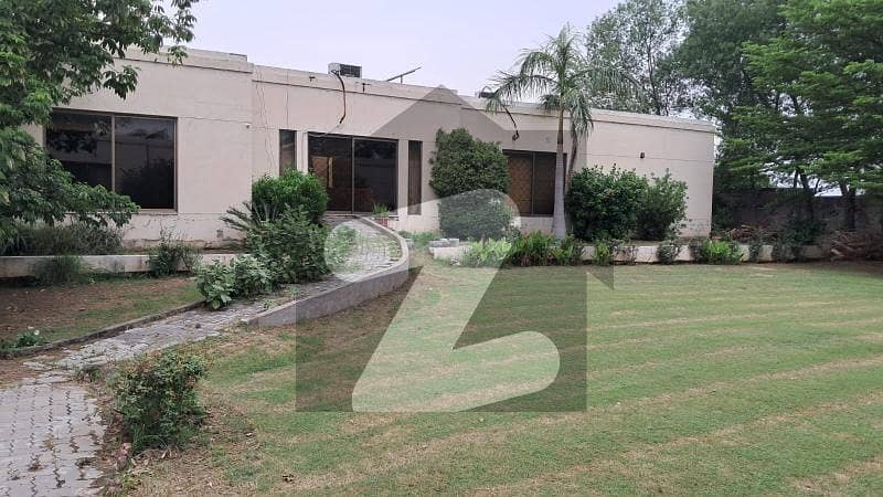 بیدیاں روڈ لاہور میں 4 کمروں کا 4 کنال فارم ہاؤس 6.5 کروڑ میں برائے فروخت۔