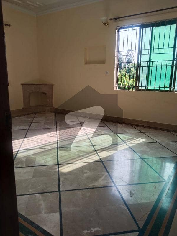 Upper Portion Available For Rent In G11 Upper Portion Available For Rent In G11