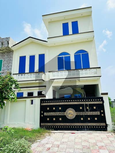 5 Marla Brand New Park-Facing House for Sale in   Airport Enclave Block E 6 Bedrooms, A+ Construction, Prime Location Near Metro & Motorway