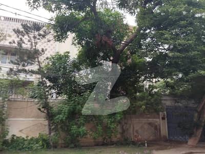 پی