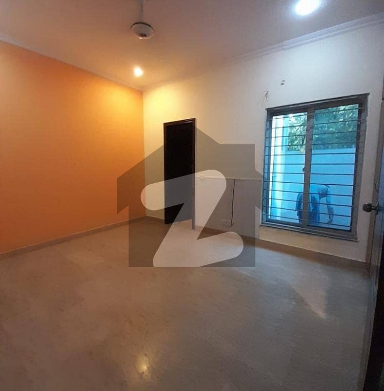 5 Marla Lower Portion Available For Rent