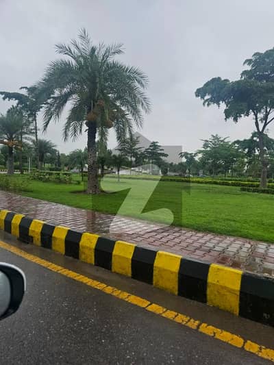 A 4 Kanal Residential Plot Is Up For Grabs In Gulberg