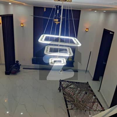 پیراگون سٹی لاہور میں 3 کمروں کا 5 مرلہ مکان 2.65 کروڑ میں برائے فروخت۔
