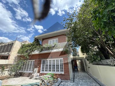 Full House Six Bedrooms Six Bathrooms With . Solar Available.