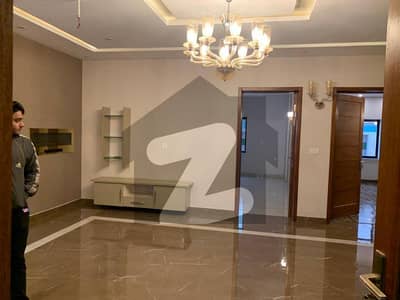 جوڈیشل کالونی فیز 1 جوڈیشل کالونی,لاہور میں 5 کمروں کا 10 مرلہ مکان 1.3 لاکھ میں کرایہ پر دستیاب ہے۔