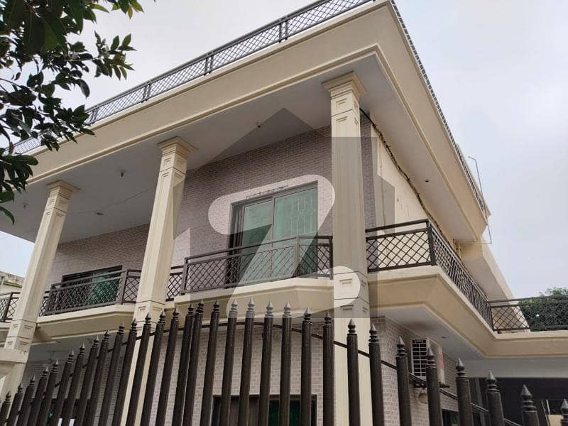 ایف ۔ 7 اسلام آباد میں 3 کمروں کا 1 کنال بالائی پورشن 4.5 لاکھ میں کرایہ پر دستیاب ہے۔