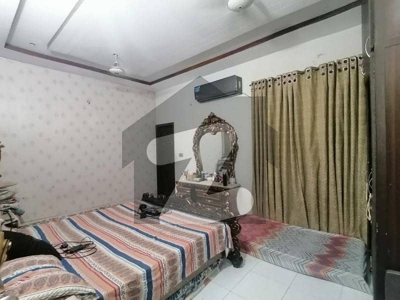 Spacious 5 Marla House - Johar Town