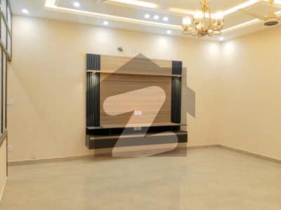 10 Marla Triple Unit House For Rent