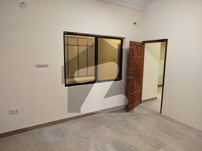 Portion For Rent For Commercial Use Main Sharah-e-Faisal