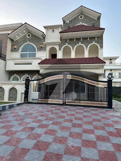 On Excellent Location D-12/2 10 Marla House Up For sale
