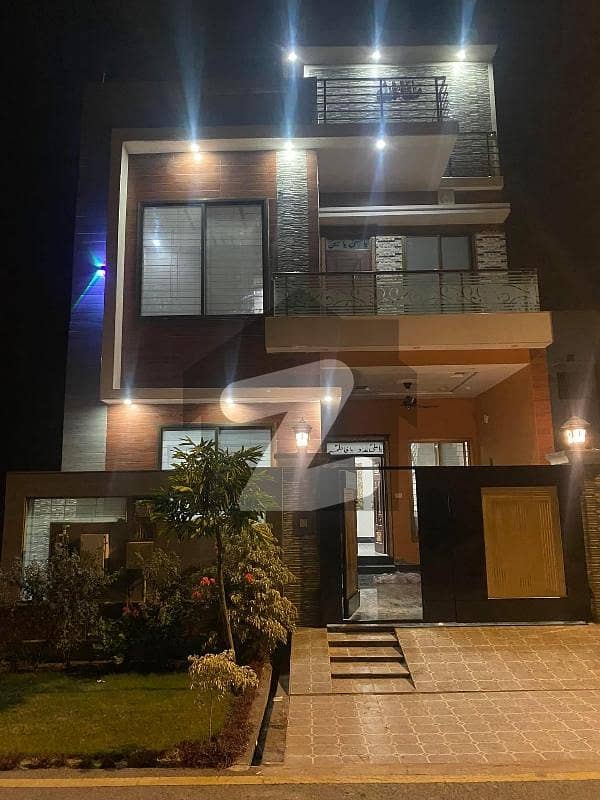 5 MARLA HOUSE AVAILABLE FOR RENT