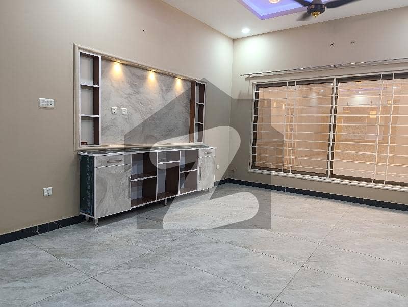 Luxury House Available for Big Family