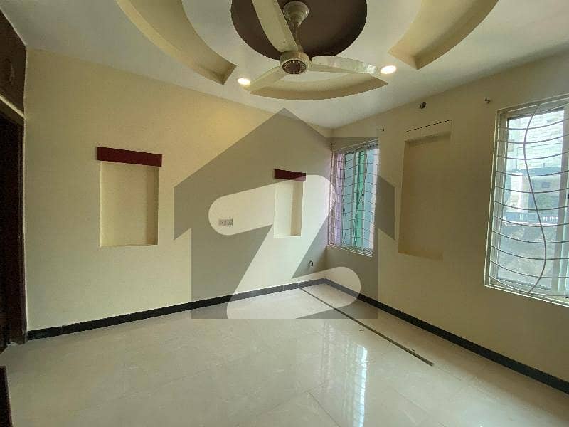 E-11/4 1 Kanal Full House 9 Bedroom