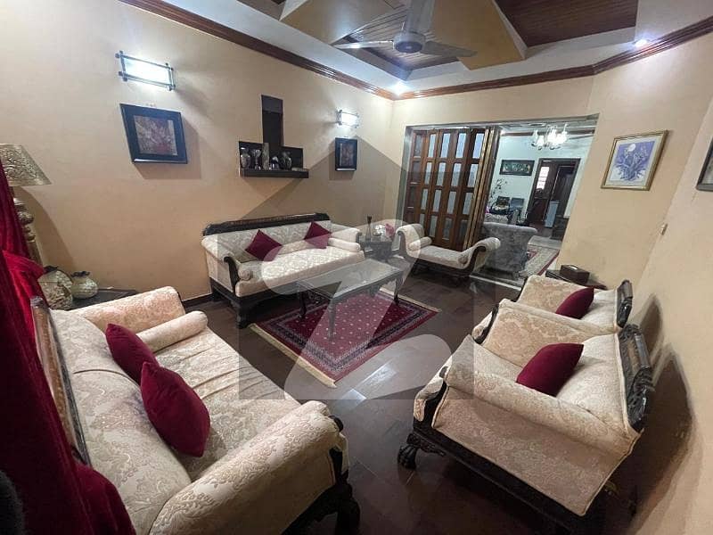 G 13 House Available Main Double Road  30*60 Front Open.