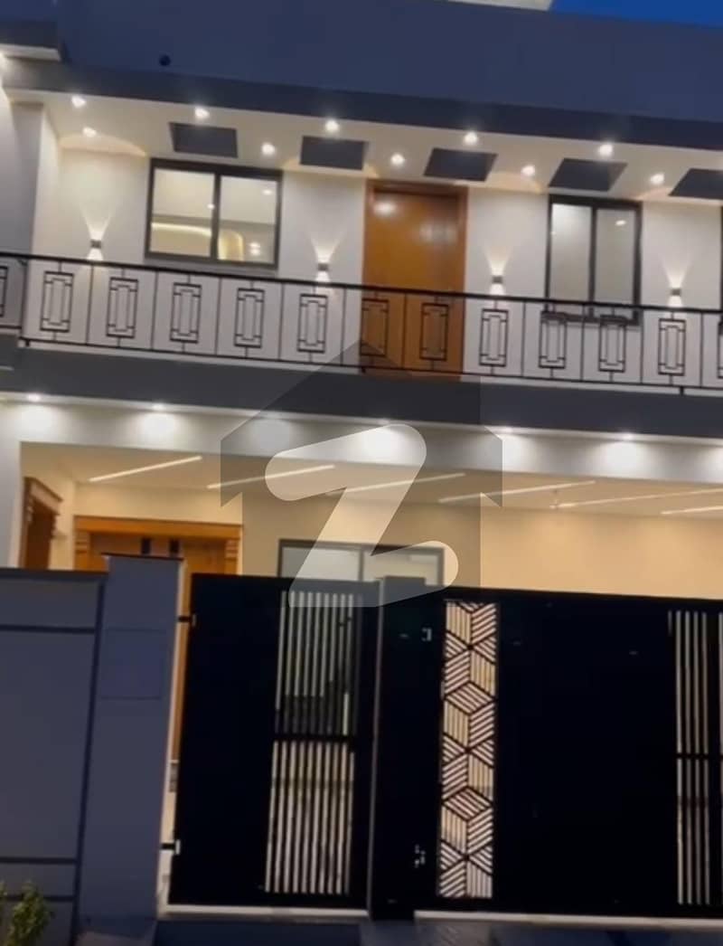 بش ایگزیکٹو ولاز ملتان میں 5 کمروں کا 8 مرلہ مکان 2.95 کروڑ میں برائے فروخت۔ بش ایگزیکٹو ولاز ملتان میں 5 کمروں کا 8 مرلہ مکان 2.95 کروڑ میں برائے فروخت۔