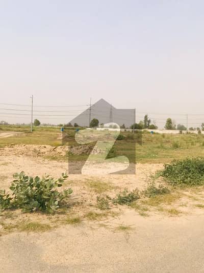 ڈی ایچ اے فیز 8 - بلاک زیڈ 5 ڈی ایچ اے فیز 8,ڈی ایچ اے ڈیفینس,لاہور میں 10 مرلہ رہائشی پلاٹ 1.2 کروڑ میں برائے فروخت۔