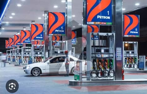 Khayaban e Jinnah Road 2 Kanal Rent Option Best For Petrol Pump Available For Rent