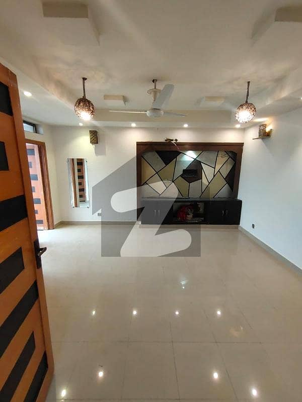 4 Marla Commercial Canal Garden For Sale