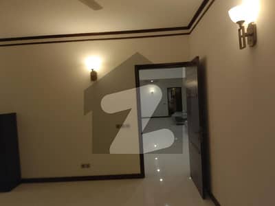 flat for rent  The picture is not available of the deitles mansion position available next 15 days visit  possible reasonable hour's
