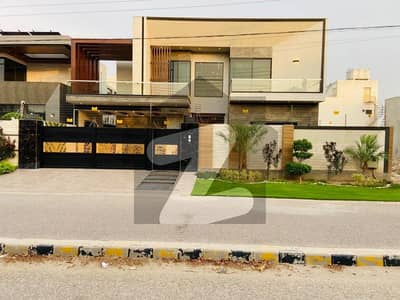 1 Kanal Double Story Beautiful Luxury Hose For Sale In Wapda Town Phase 2