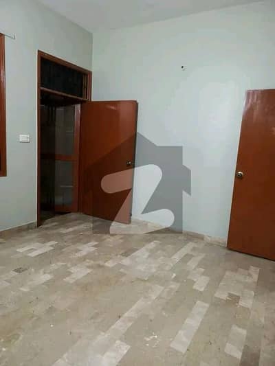 گلشنِ اقبال - بلاک 3 گلشنِ اقبال,گلشنِ اقبال ٹاؤن,کراچی میں 5 کمروں کا 10 مرلہ دفتر 1.6 لاکھ میں کرایہ پر دستیاب ہے۔