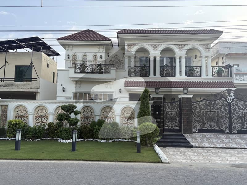 1 KANAL HOUSE FOR SALE