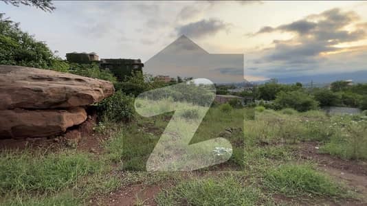 1 Kanal Heighted Plot For Sale At Prime Location