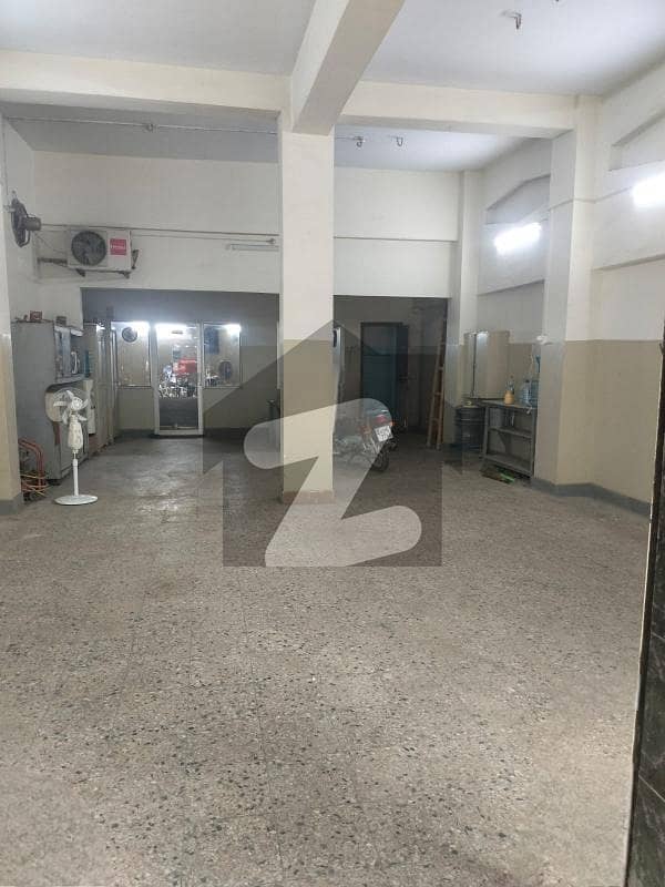 صدر صدر ٹاؤن,کراچی میں 2 کنال دکان 8.0 کروڑ میں برائے فروخت۔